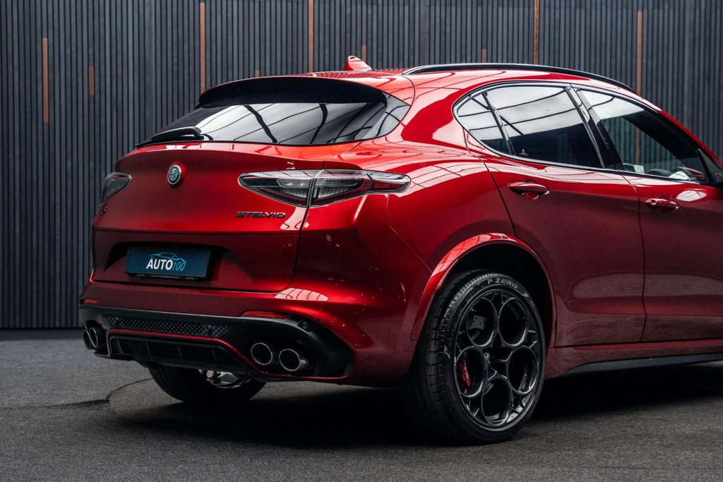 Alfa Romeo Stelvio Stelvio V6 Bt Quadrifoglio Awd Black #21