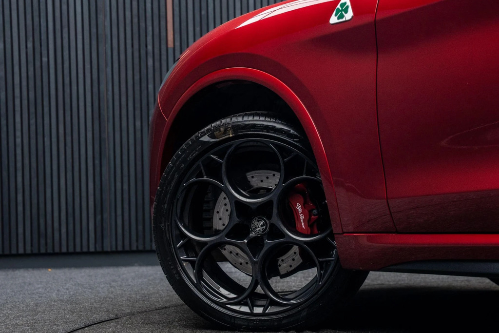 Alfa Romeo Stelvio Stelvio V6 Bt Quadrifoglio Awd Black #15