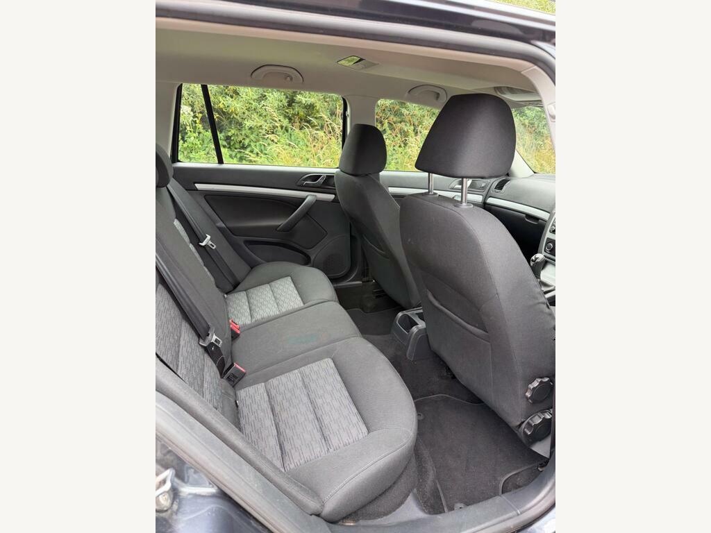 Skoda Octavia Scout Tdi Cr 5-Door Black #15