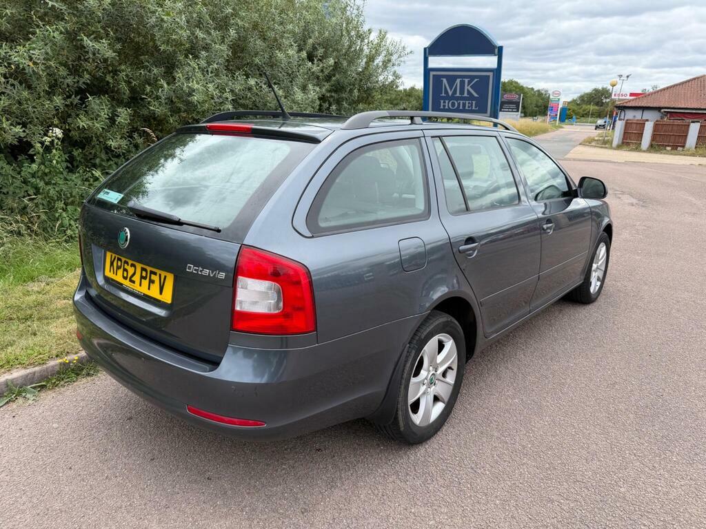 Skoda Octavia Scout Tdi Cr 5-Door Black #7