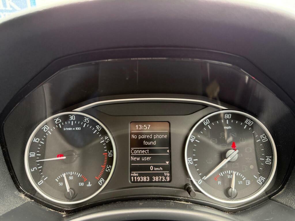 Skoda Octavia Scout Tdi Cr 5-Door Black #10