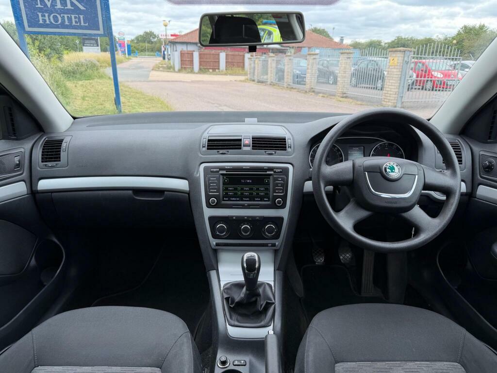 Skoda Octavia Scout Tdi Cr 5-Door Black #9
