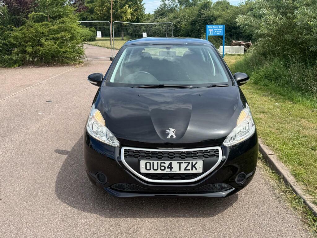 Peugeot 208 1.2 Vti Puretech Access Euro 5 Black #2