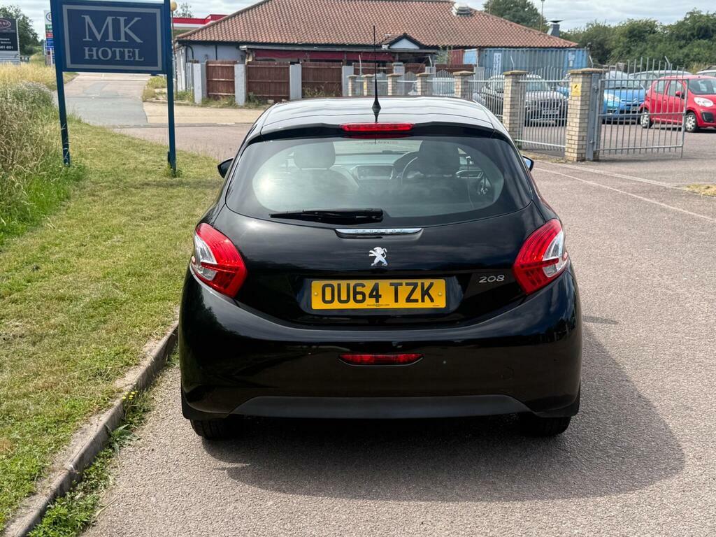 Peugeot 208 1.2 Vti Puretech Access Euro 5 Black #6