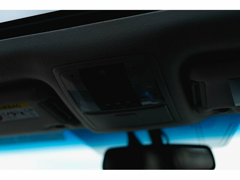 Toyota Land Cruiser D-4d Icon White #32