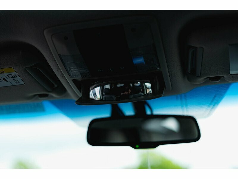 Toyota Land Cruiser D-4d Icon White #33