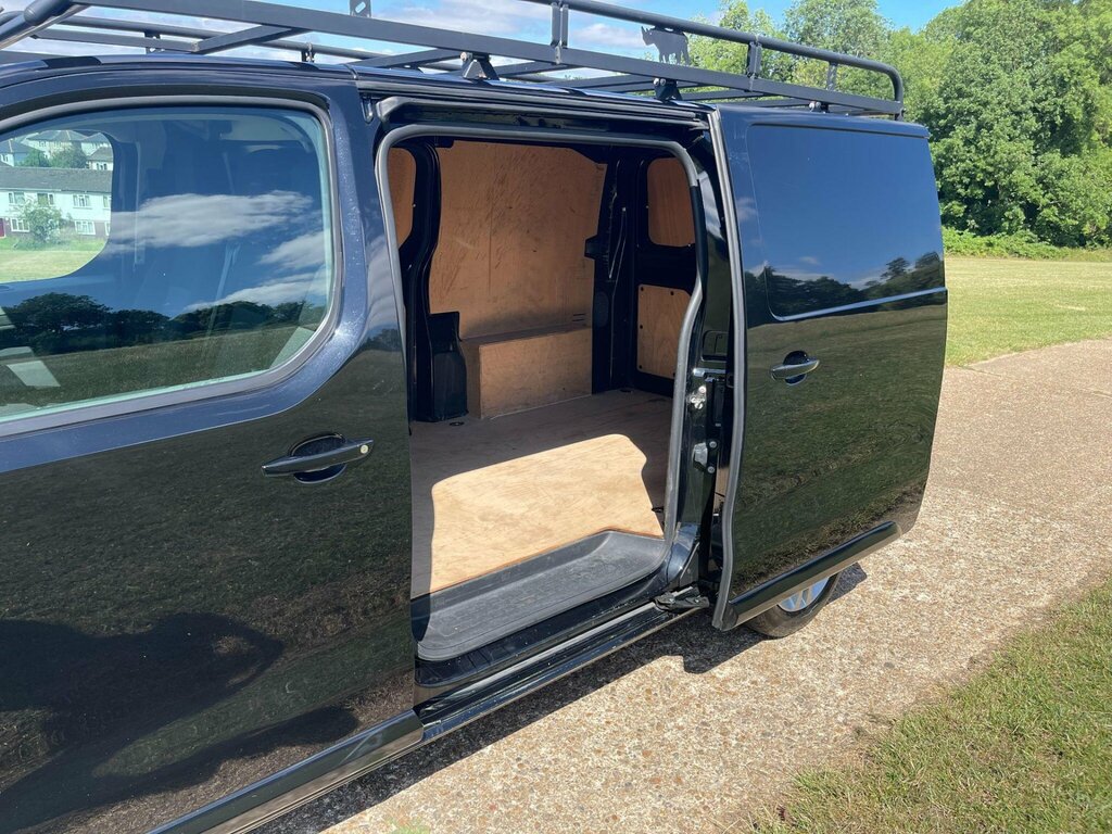 Vauxhall Vivaro 1.5 Turbo D 120Ps Edition L 9 Seat Black #14