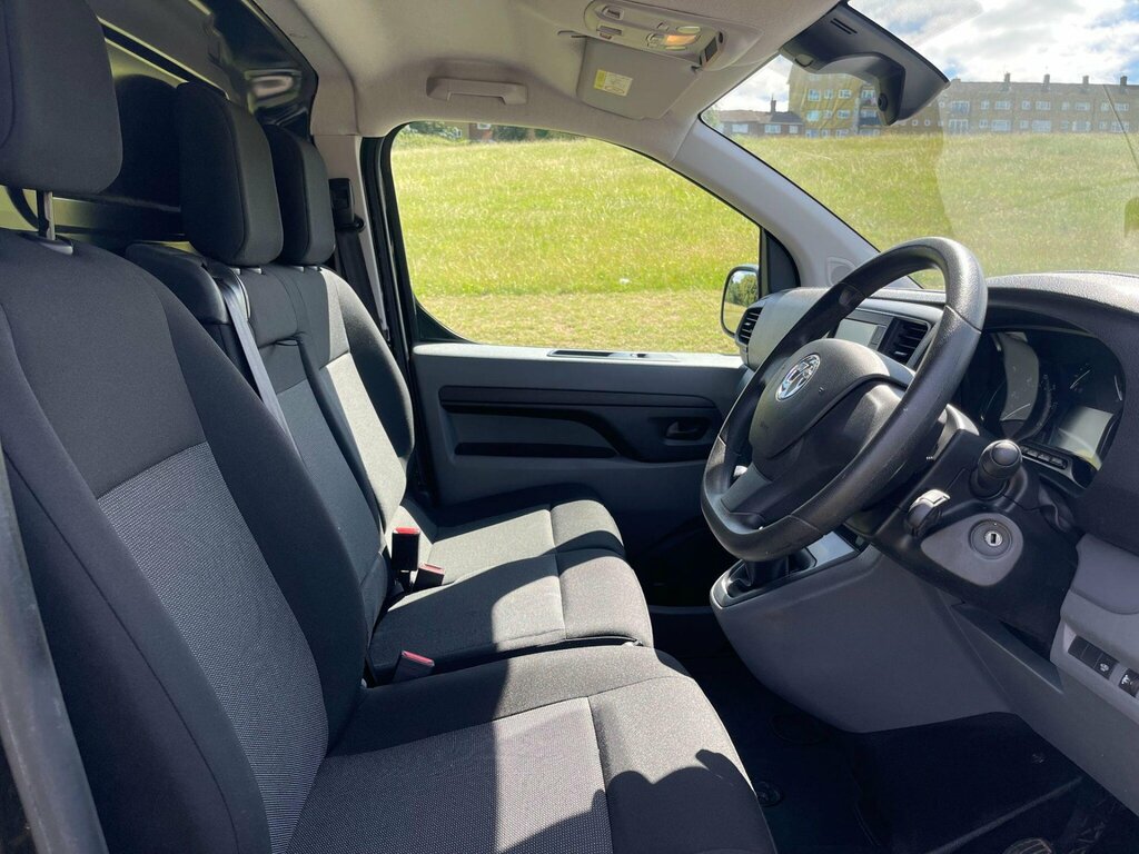 Vauxhall Vivaro 1.5 Turbo D 120Ps Edition L 9 Seat Black #11