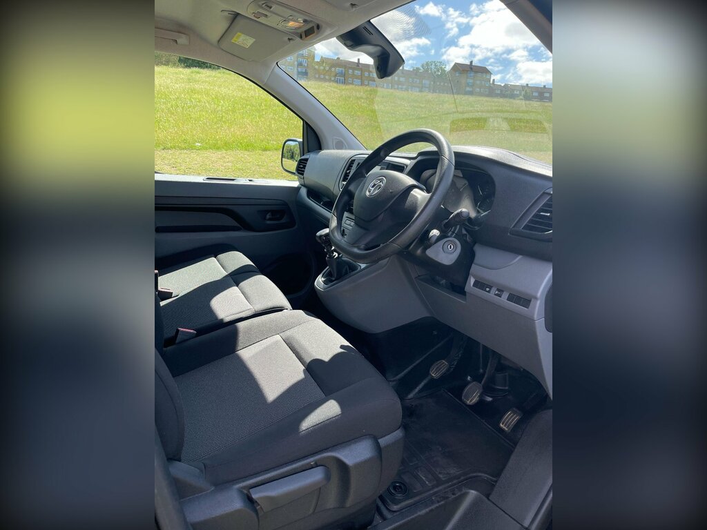 Vauxhall Vivaro 1.5 Turbo D 120Ps Edition L 9 Seat Black #10
