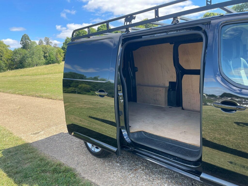 Vauxhall Vivaro 1.5 Turbo D 120Ps Edition L 9 Seat Black #12