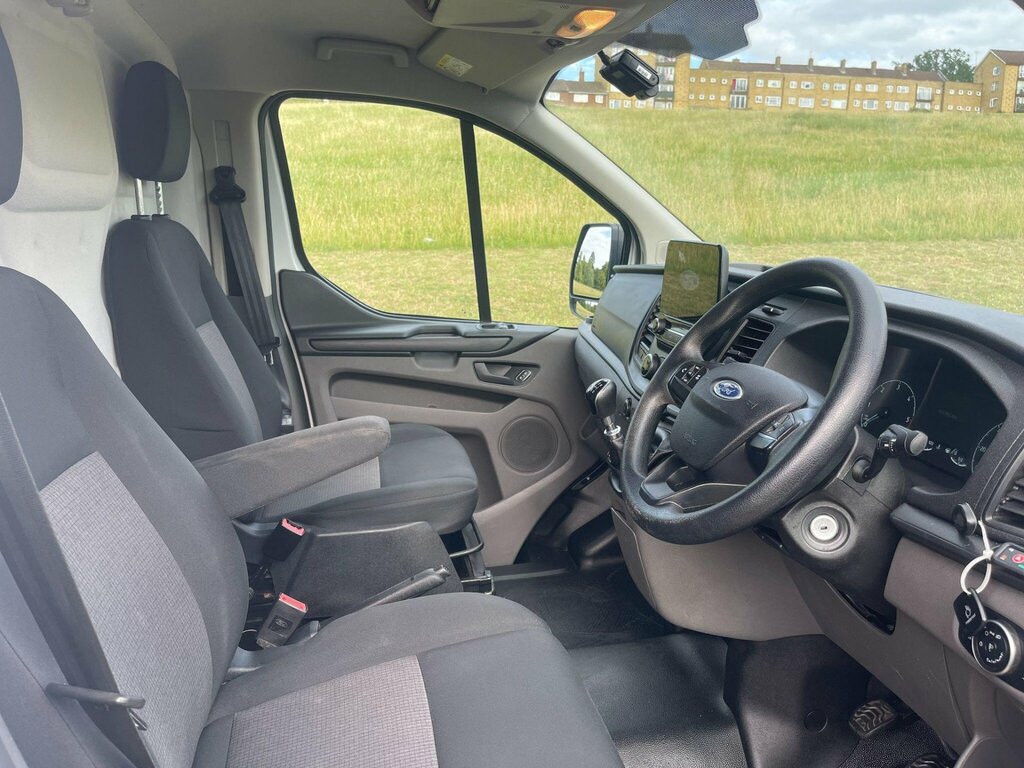 Ford Transit Custom 300 Tdci 130 L2h1 Limited Ecoblue Lwb Low Roof Fwd White #10