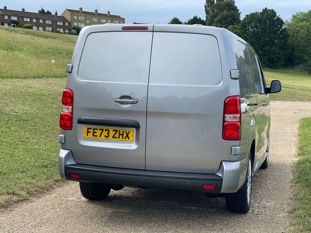 Vauxhall Vivaro 2.0 Turbo D 3100 Pro L2 H1 Euro 6 Ss 6Dr Grey #4