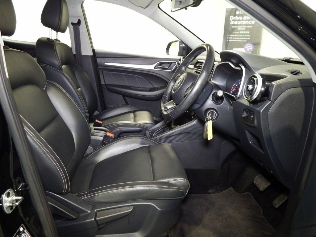 MG ZS 1L Exclusive YX70LHV Black #3