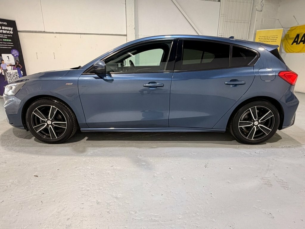 Ford Focus 1L St-line EF69VTW Blue #2
