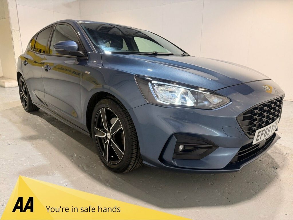 Ford Focus 1L St-line EF69VTW Blue