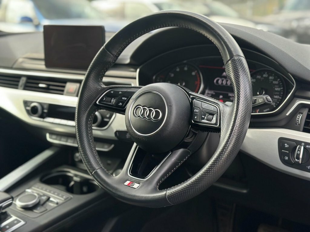 Audi A4 Avant 1.4L S Line White #5