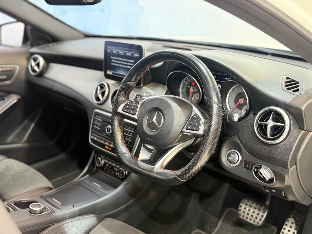 Mercedes-Benz GLA Class 2.1 Gla220d Amg Line Premium Plus 7G-dct 4Matic WA17TYW White #3