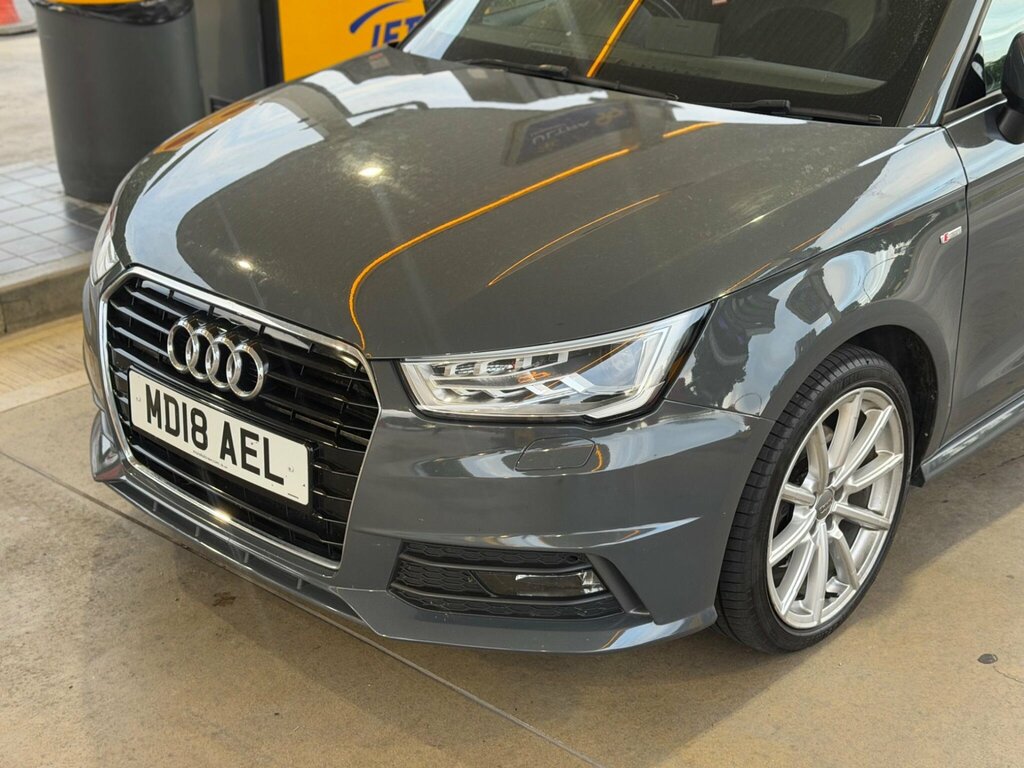 Audi A1 1.4 Tfsi Black Edition Sportback Euro 6 Black #4