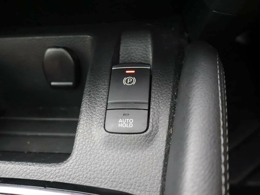 Nissan Qashqai 1.3 Dig-t Acenta Premium White #20