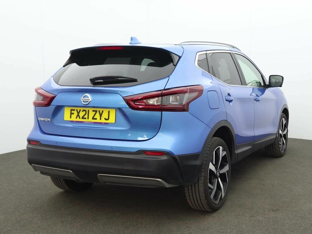 Nissan Qashqai 1.3 Dig-t Acenta Premium White #5