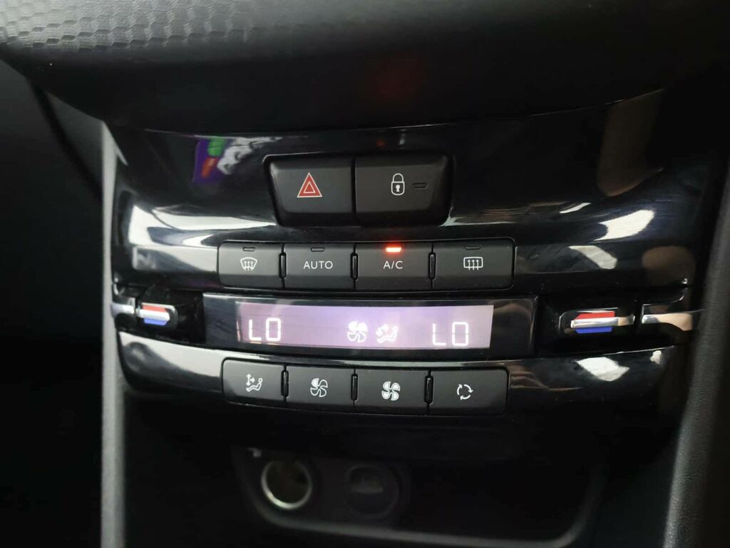 Peugeot 2008 1.2 Puretech Gt Line Eat Grey #18