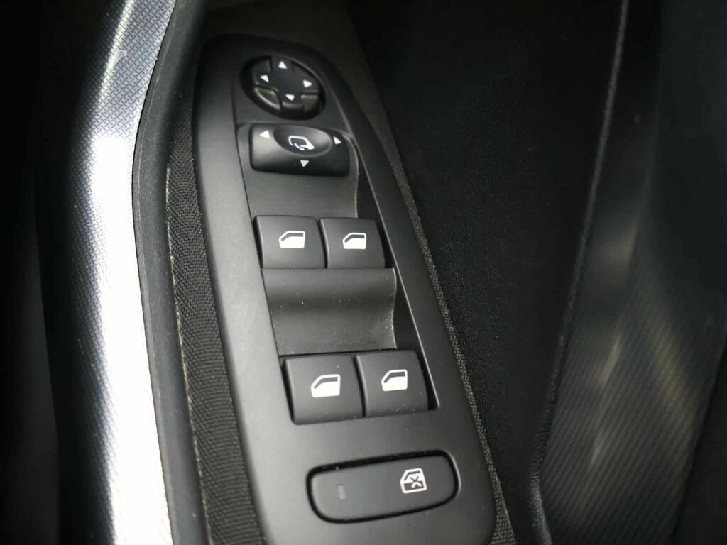Peugeot 2008 1.2 Puretech Gt Line Eat Grey #26