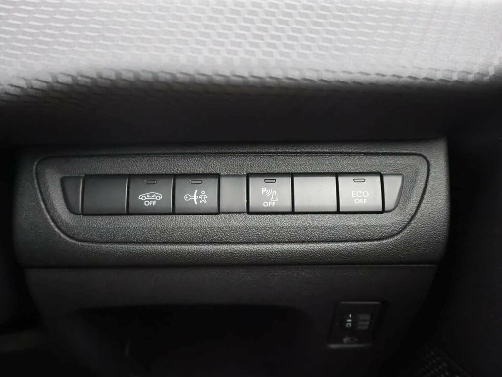 Peugeot 2008 1.2 Puretech Gt Line Eat Grey #25