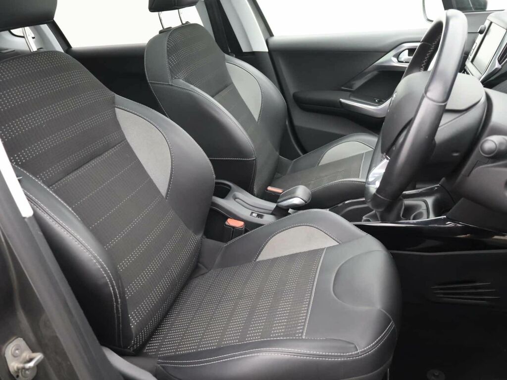 Peugeot 2008 1.2 Puretech Gt Line Eat Grey #8