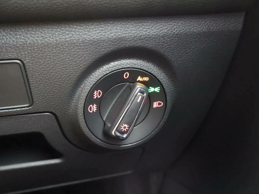 Seat Arona 1.6 Tdi 115 Fr Sport Ez Grey #27