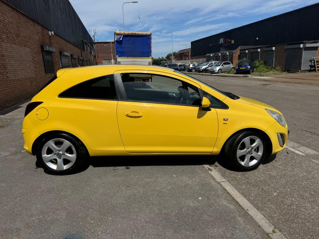 Vauxhall Corsa Sxi Yellow #5