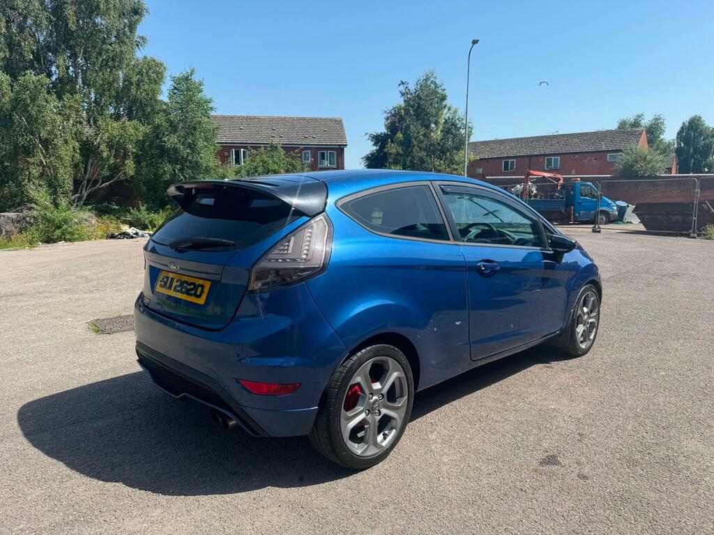 Ford Fiesta Style Blue #5