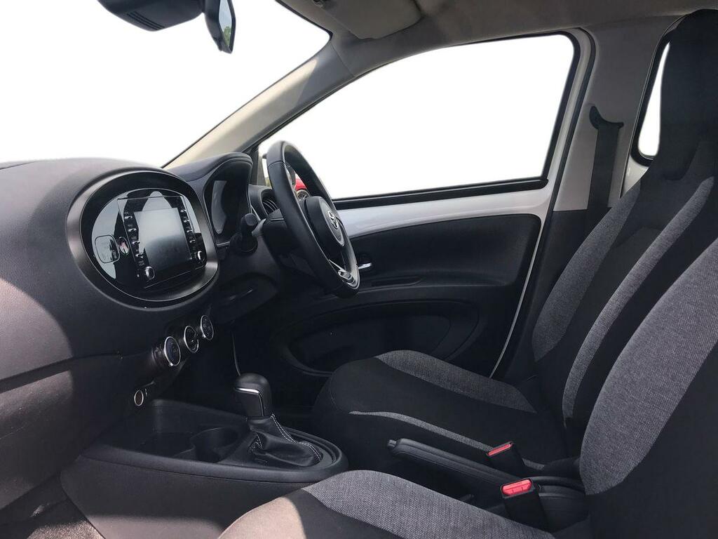 Toyota Aygo X 1.0 Vvt-i Pure WIG9710 White #5