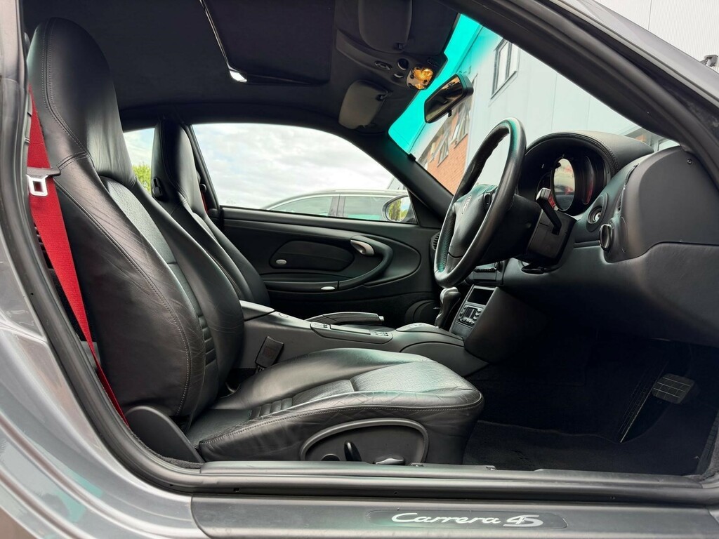 Porsche 911 3.6 Carrera 4 - Full Leather - Low Miles - Stunnin Black #12