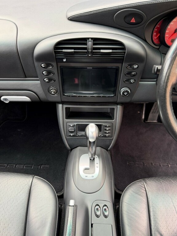 Porsche 911 3.6 Carrera 4 - Full Leather - Low Miles - Stunnin Black #17