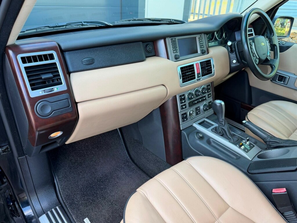 Land Rover Range Rover 2004 Land Rover Range Rover 4.4 V8 Vogue Ju Silver #20