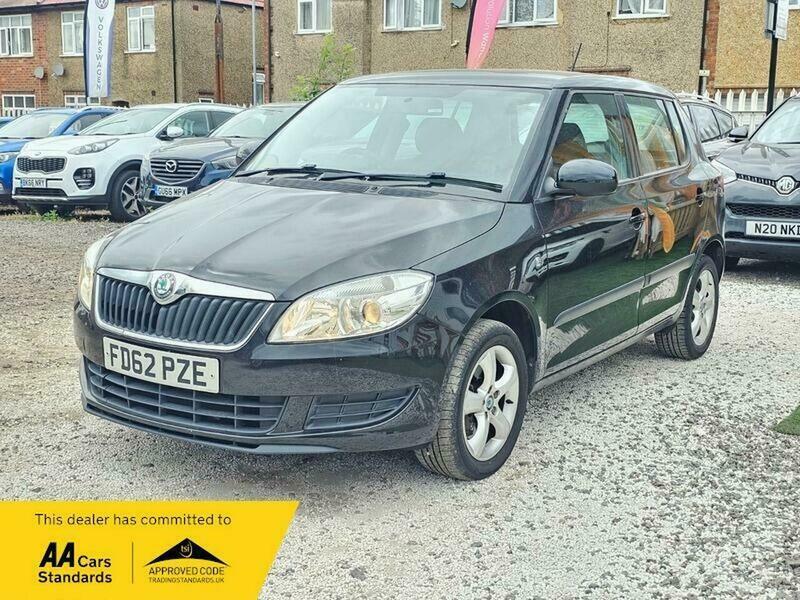 Skoda Fabia 1.2 Tsi Se Euro Black #4