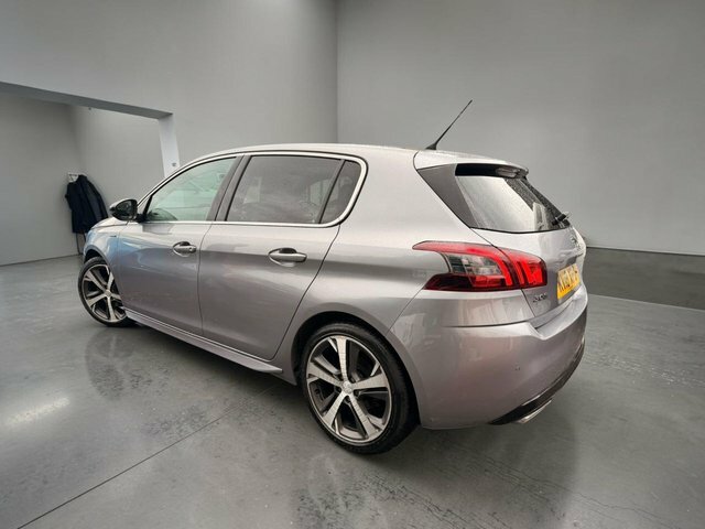 Peugeot 308 1.5 Bluehdi Gt Line Grey #4
