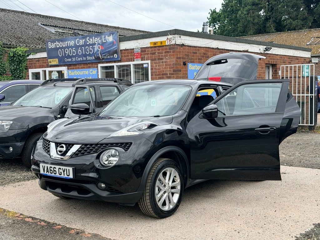 Nissan Juke 1L N-connecta Black