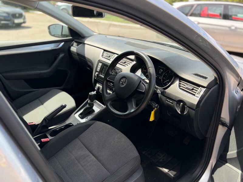Skoda Octavia 1.6 Tdi Se 4Wd Euro 5 Ss Silver #7