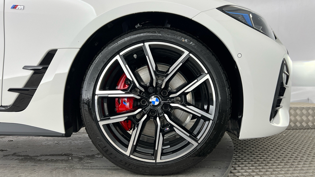 BMW 4 Series G26 Iedrive 35 M Sport Red #26