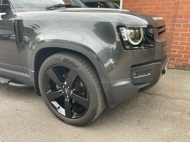 Land Rover Defender 110 D250 Mhev Se Suv Grey #4