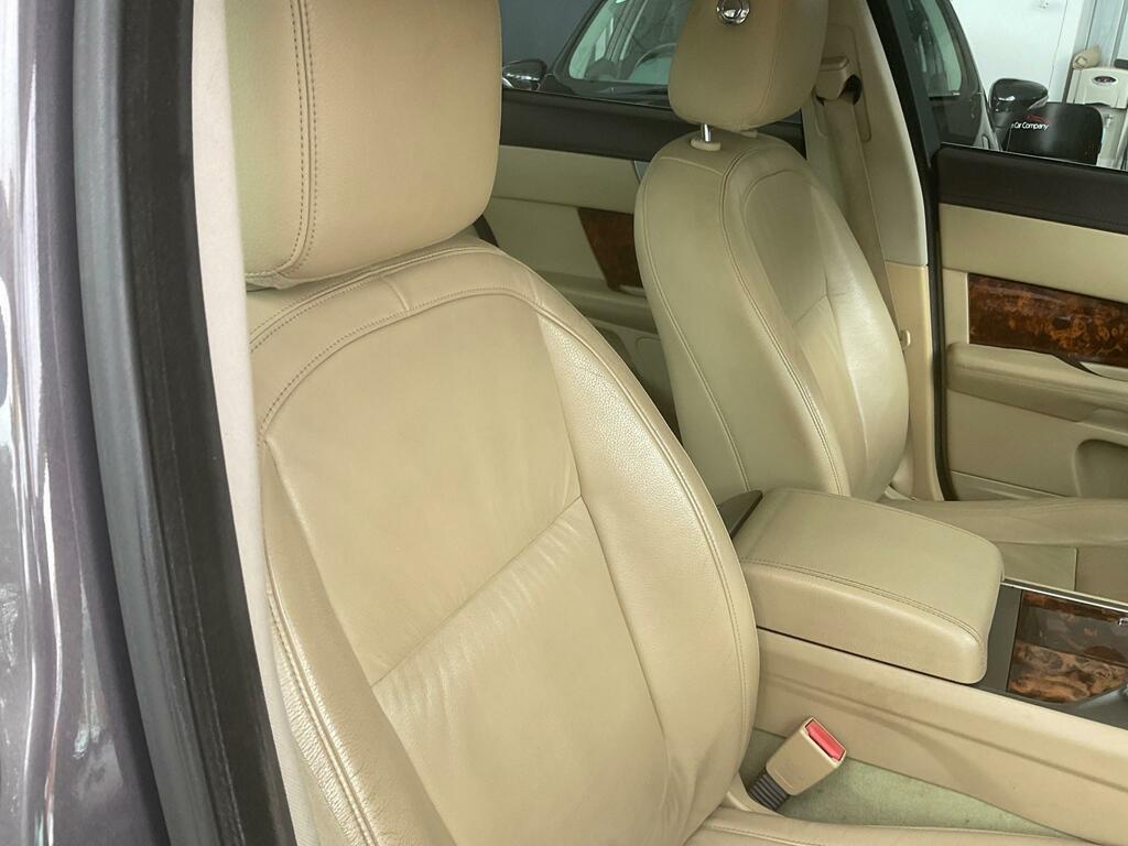 Jaguar XF 3.0D V6 Premium Luxury Euro 5 Silver #12