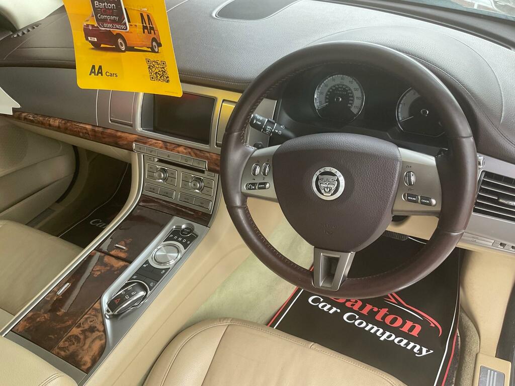 Jaguar XF 3.0D V6 Premium Luxury Euro 5 Silver #13