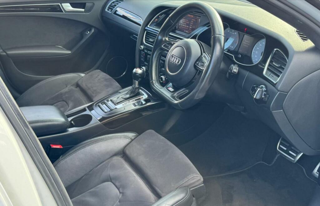 Audi S4 Tfsi Quattro Black Edition White #4