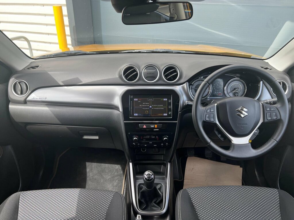 Suzuki Vitara 1.0 Boosterjet Sz-t Allgrip Euro 6 Ss Yellow #4