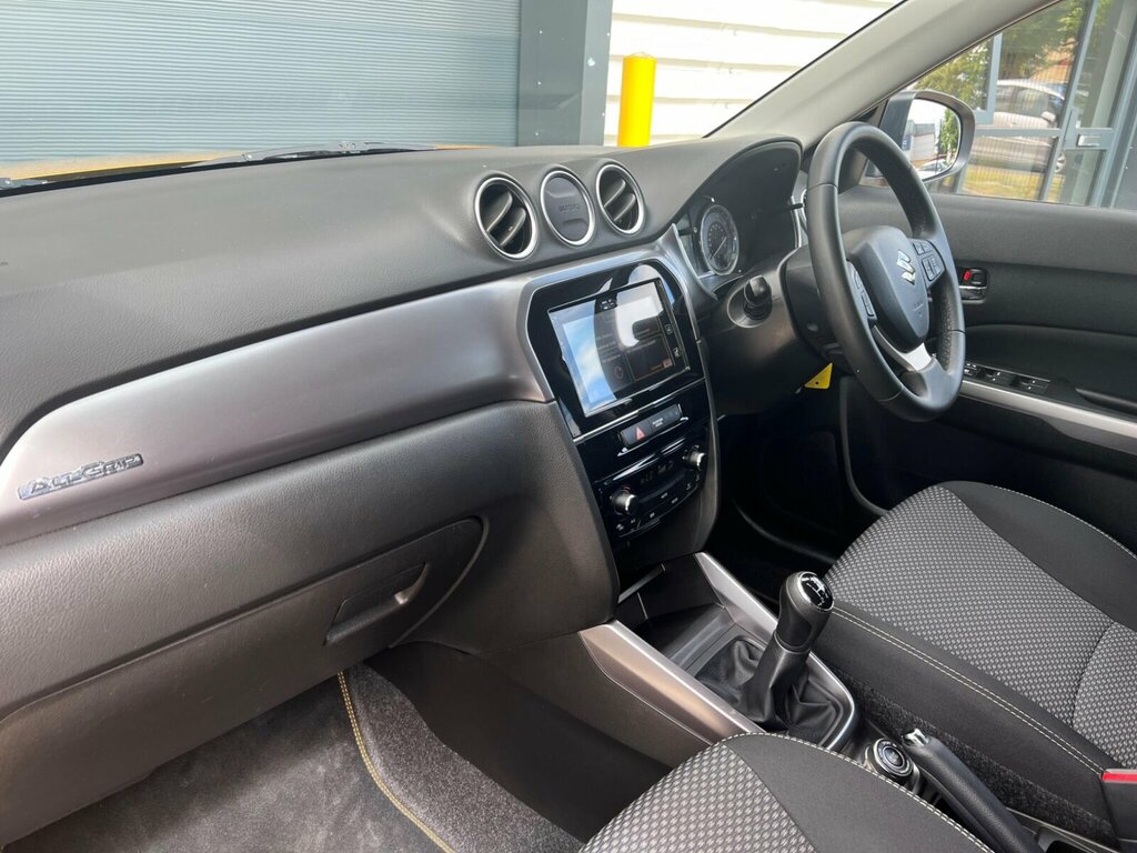 Suzuki Vitara 1.0 Boosterjet Sz-t Allgrip Euro 6 Ss Yellow #3