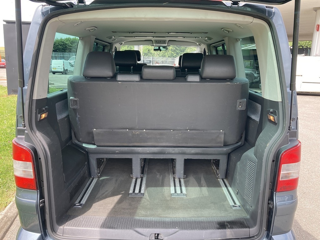 Volkswagen Caravelle 2.5 Se Tdi 130 Bhp Silver #13