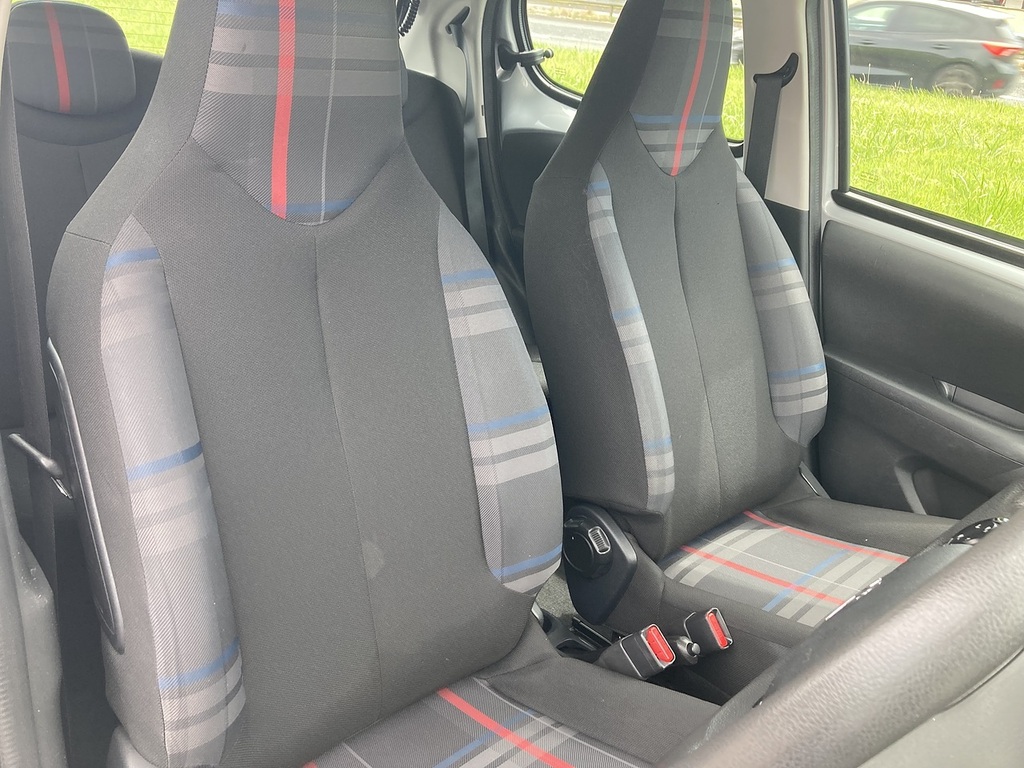 Peugeot 108 Active Silver #3