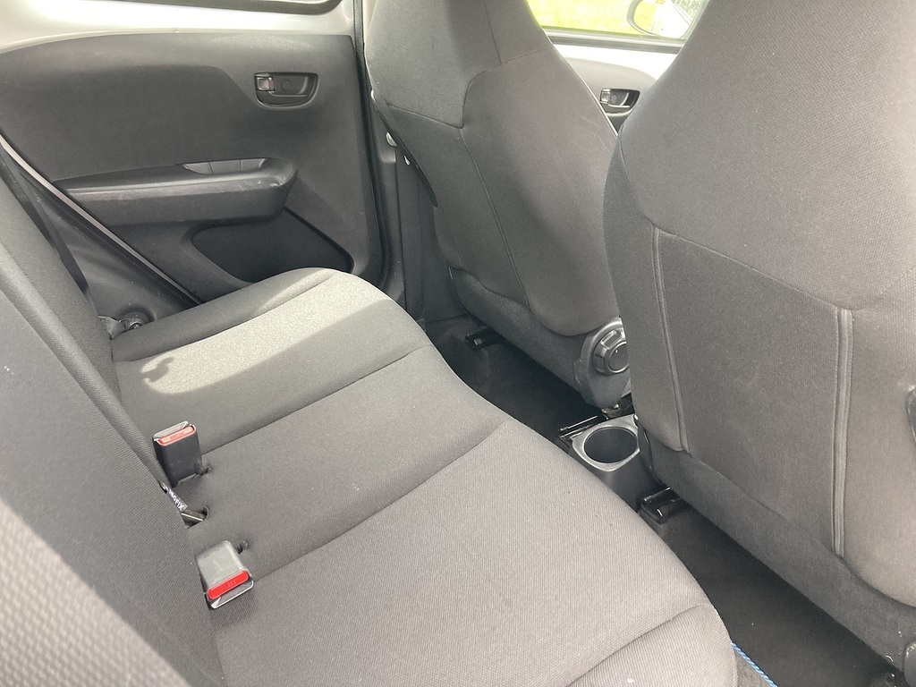 Peugeot 108 Active Silver #5
