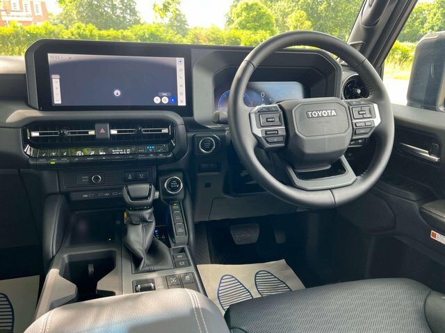 Toyota Land Cruiser 2.8D 250 VX First LANDC4 Grey #4